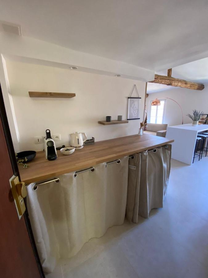 Apartment With Mediterranean Charm In The Heart Of The Provencal Market Antibes Esterno foto
