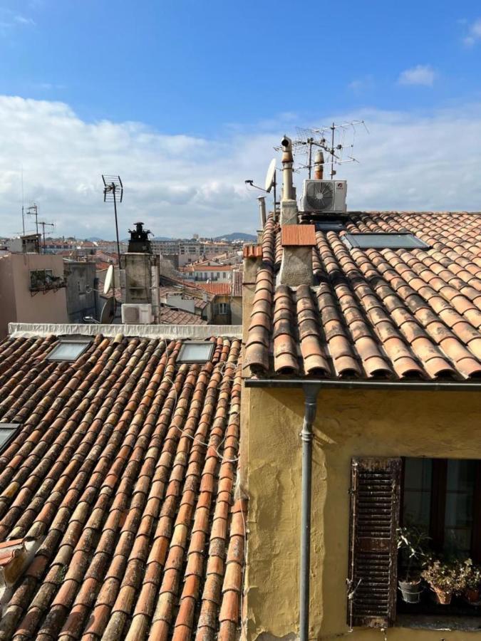 Apartment With Mediterranean Charm In The Heart Of The Provencal Market Antibes Esterno foto
