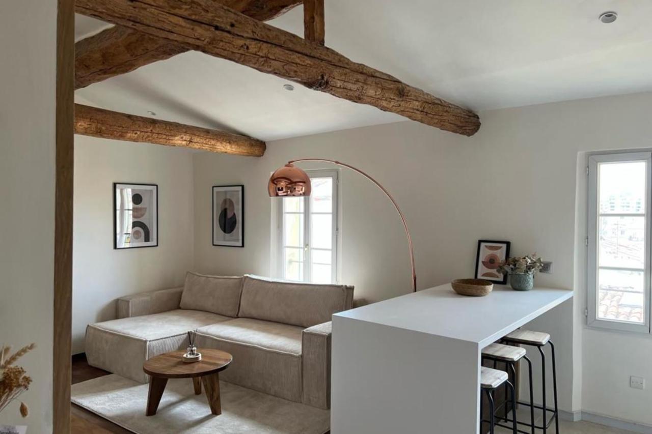 Apartment With Mediterranean Charm In The Heart Of The Provencal Market Antibes Esterno foto