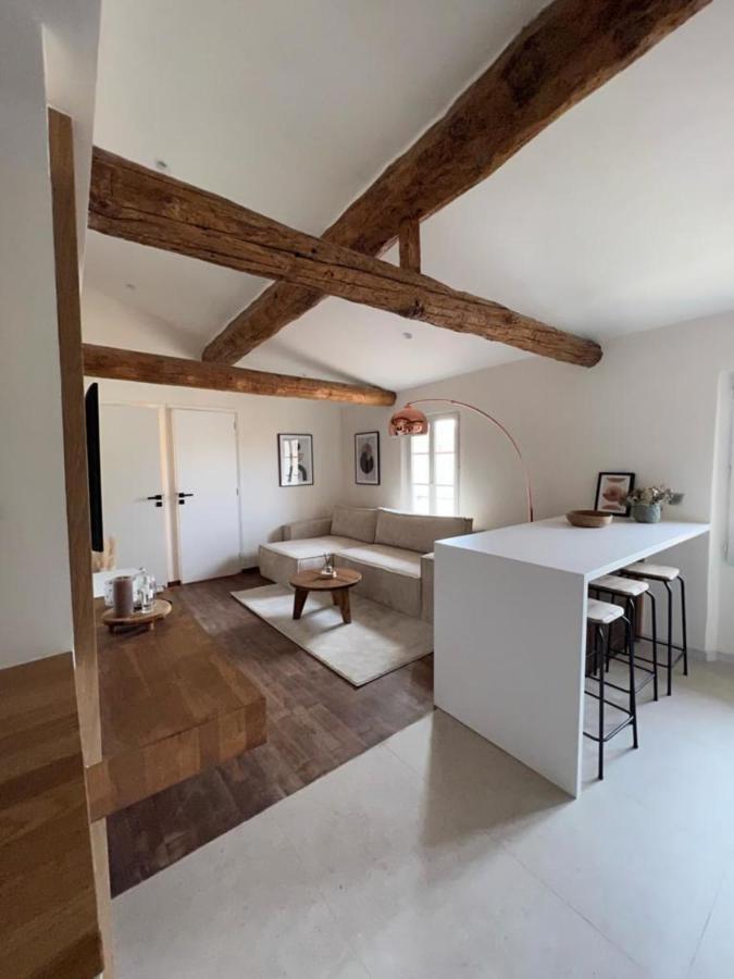 Apartment With Mediterranean Charm In The Heart Of The Provencal Market Antibes Esterno foto